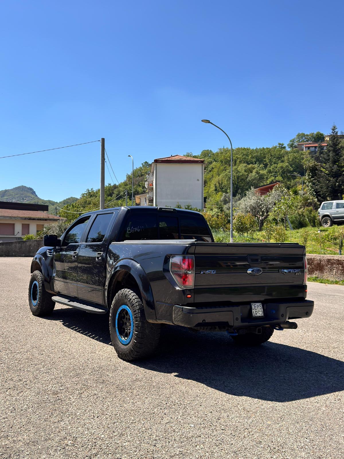 Ford F-150 Raptor SVT R