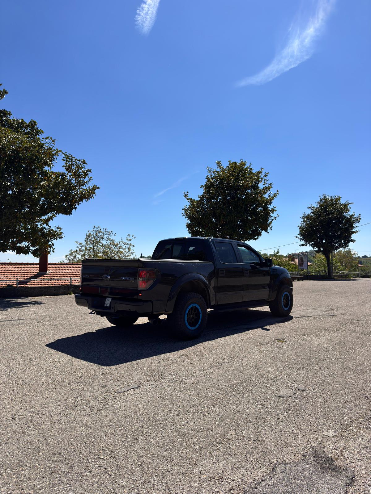 Ford F-150 Raptor SVT R 6